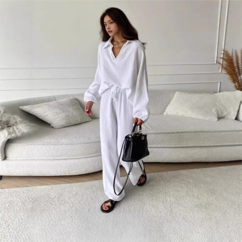 Linen Pant Wide - Damski dwuczęściowy komplet: bluzka z dekoltem